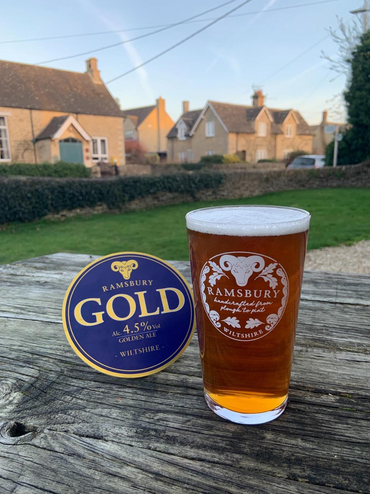 Cat And Custard Pot Inn Shipton Moyne Exterior photo